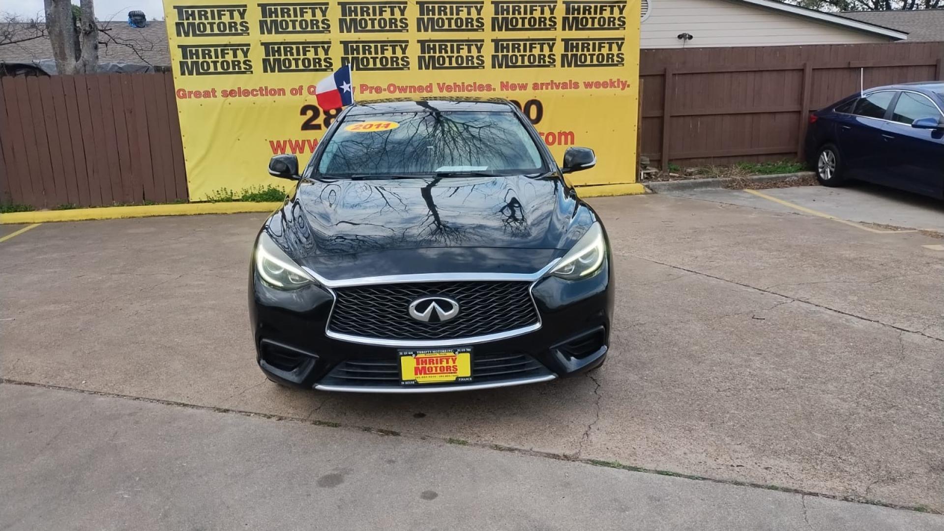 2017 Infiniti QX30 (SJKCH5CP2HA) , located at 16710 Clay Rd., Houston, TX, 77084, (281) 859-7900, 29.834864, -95.656166 - Photo#4